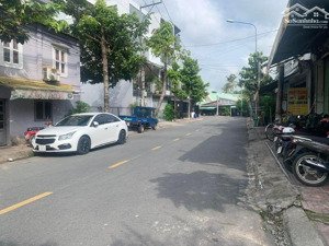 nhà hoàn công 1 trệt 3 lầu tại lái thiêu giá 6.5 tỷ vị trí đẹp gần sông sài gòn