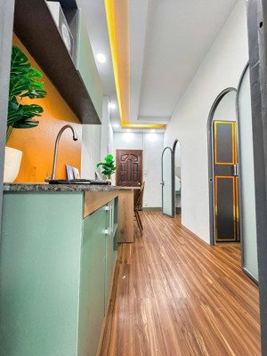 cho thuê căn 2 phòng ngủ ban công đầy đủ nội thất giá rẻ mới nhất t11/2025