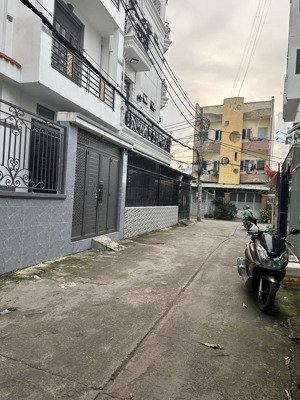 ngang lớn 7m ( 61m2 ) 4 tầng, nở hậu đẹp - cạnh lê văn quới, giá : 6 tỷ nhĩnh