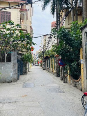 mặt phố lạc long quân-15tỷ-87m-7tầng vị teis đắc địa-gần hồ tây lộng gió- gần tttm vô cùng tiện ich