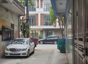 nhà mới - phân lô "hoàng văn thái" gara ô tô, 4 tầng xây mới, mặt tiền hơn 4m, tròn 18tỷ