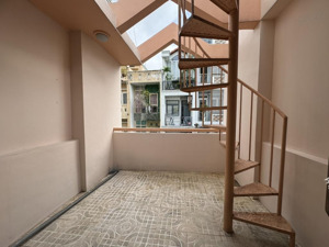 nhà chính chủ lê văn sỹ - hẻm xe tải - 3 tầng btct - khu phân lô - dân trí cao - sổ vuông tờ a4