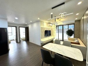 cần tiền bán gấp chung cư golden park phạm văn bạch, cầu giấy 3n2w full nt liền tường sổ đỏ 11,5xtỷ