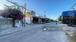 chủ gũi lô đất 2 mặt tiền trung tâm phước đồng nha trang hướng đông bắc dân trí cao sổ đổ riêng