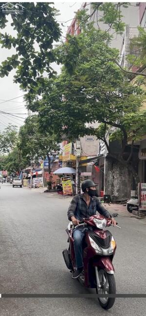 Bán nhà 3 tầng DT 72m2 mặt đường Thiên Lôi, đang cho thuê lâu dài, giá chỉ 9,2 tỷ