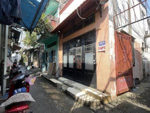 sát mt phạm văn chiêu. 6x33 200m2. hẻm qh 8m. 60tr/m2