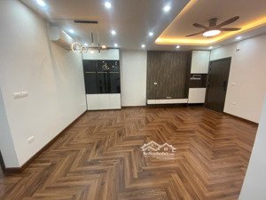 bán cc giá siêu hời tại vinaconex 1, 8,5 tỷ, 97,7m2, 3pn, 2wc