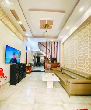 Nhà đẹp 60M2 4 TẦNG NGAY QUANG TRUNG HXH CHỈ 7TỶ