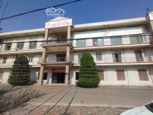 cho thuê kho đường an thượng, hoài đức, hn. dt 1800m2, thông sàn có pccc, xe công đỗ cửa. giá 80tr