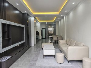 bán nhà vương thừa vũ - thang máy - 2 mặt thoáng - 38m2 chỉ 9.5 tỷ.