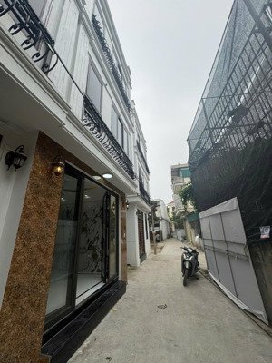 bán nhà riêng 3pn, 3wc tại thị trấn chúc sơn, 3,55 tỷ, 32m2, giá cực chất!