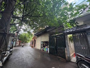 nhà dân xây ô tô vào nhà, lô góc 80m2, 3 tầng không quy hoạch, đầu tư xây ccmn