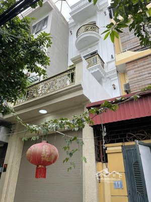 một góc bình yên ở việt hưng nhà 72m, 5 tầng,thang máy,ngõ ô tô thông ,không gian sống dịu êm