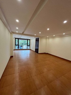 cho thuê văn phòng tầng 2 tại vạn phúc - diện tích sàn 60m2/tầng, sàn thông, điều hòa, thang máy