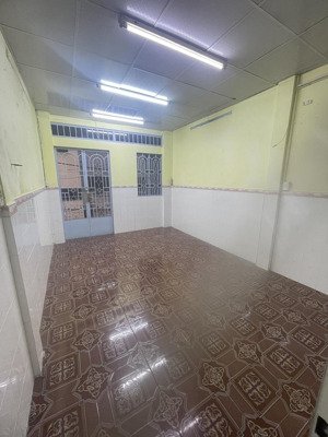 tin nóng! nhà sát mặt tiền hẻm xe hơi nguyễn lâm q10 - 37m2 - giá 7,8 tỷ