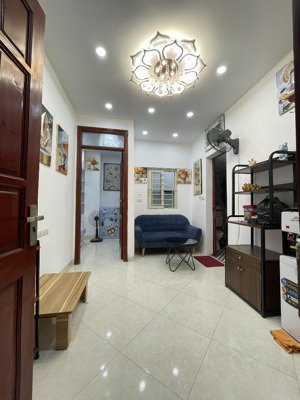 cho thuê ccmn đầy đủ tiện nghi.