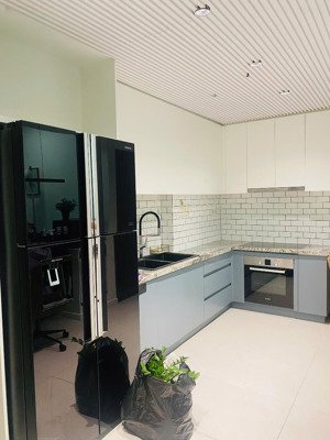 chính chủ cần bán nhanh căn 2pn tại the sun avenue , 57m2 giá 5,7 tỷ thuế phí sang tên