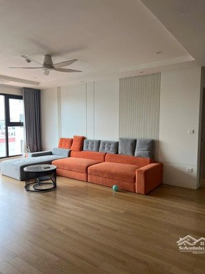 căn 111 m chung cư lacasta văn phú giá nào cũng bán lh :0904588816