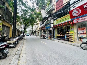 trung văn- nhà chỉ 5,1 tỷ, gần oto tránh , có thể ở luôn được