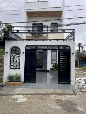 ÔNG ANH EM CHUYỂN CÔNG TÁC CẦN BÁN GẤP CĂN NHÀ LẦU SỔ RIÊNG NGAY GẦN SÂN BAY LONG THÀNH