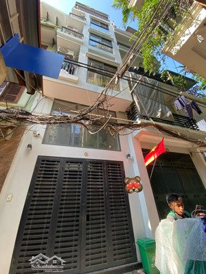 chính chủ bán nhà 218 lạc long quân