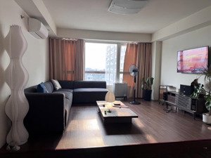 cho thuê căn góc 120m chung cư the eastern 3 pn và 2 wc có nội thất:9.5 triệu/tháng