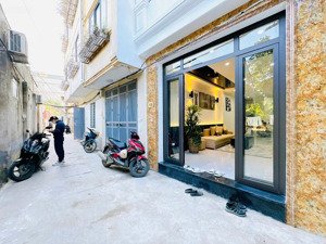 phân lô dương văn bé-ô tô đỗ cửa-chỉ 12,5tỷ-5t thang máy- nhà dân xây- ngõ thông-gần phố-kinh doanh