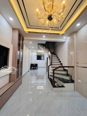phân lô bàn cờ đa sỹ dt 36m2x4t 4p nhà mới đẹp gõ rộng thoáng mát trung tâm hà đông giá chỉ 9.55 tỷ