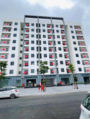 cần nhượng lại căn hộ 2 ngủ chung cư 389 era home, 389 yên hòa quán bàu. lh 