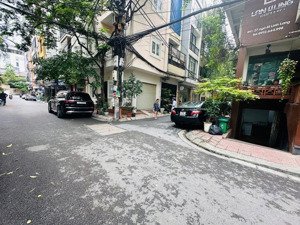 6 tầng thang máy - nhà đào tấn : 55m2 - mặt ngõ oto tránh - có vỉa hè - khu phân lô