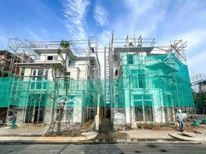 bán biệt thự trung tâm khu a thanh hà mặt đường 25m giá chỉ 120tr/m2. lh: 