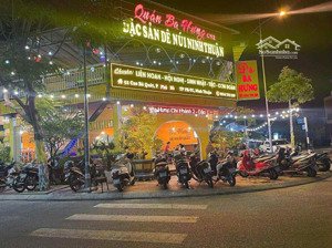 cho thuê mặt bằng kinh doanh phố trần văn lai, diện tích 150m, mặt tiền 7m, 145 triệu. có tách lẻ