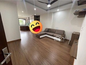 căn hộ 67m2 full đồ đẹp cần bán