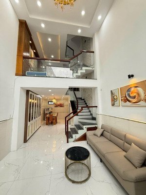 nhà đẹp chỉ việc xách vali ở - 5 tầng - 4 phòng ngủ - full nội thất cao cấp