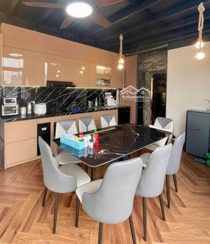 bán nhà mặt phố 6 tầng thang máy , 42m2 , diện tích sử dụng 290m2 giá 16,8 tỷ tại xuân đỉnh