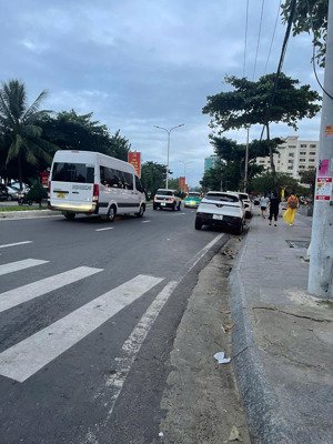 đất mt đường bãi dương nha trang cách biển 100m, dt: 780.86m2, sổ hồng, giá 100 tỷ lh: 