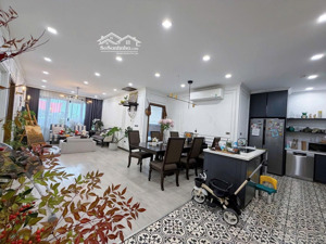 gđ cần bán căn góc full nội thất đẹp, tầng trung toà n01a k35 tân mai, lh o848123626