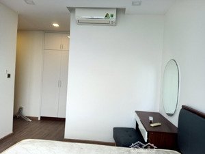 cho thuê căn hộ 2 phòng ngủ vinhomes central park park 7 full nội thất chỉ 24 triệu/tháng