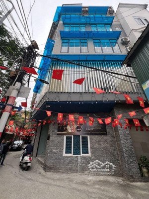 siêu phẩm cát linh -gara oto-dt 56m-mt 5.5m- nhỉnh 18 tỷ