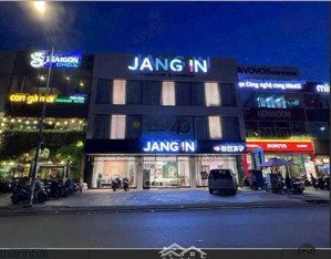 bán khuôn đất 390m2 tọa lạc ngay trung tâm thương mại gigamall, ctxd hầm 7 tầng, giá 35,5 tỷ