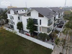 BIỆT THỰ LÔ GÓC 3 THOÁNG – VIEW CÔNG VIÊNKĐT DƯƠNG NỘI – 180M² MT 9.5M – GIÁ 34.5 TỶ 