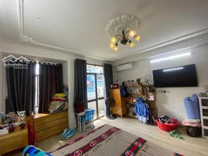 nhà h15a-b lê thánh tôn quận 1, diện tích 60m2 ngang 4.5m, xây 4 tầng, khu vip kinh doanh, chỉ 19 t