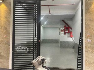 bán nhà riêng tại triều khúc, 11,7 tỷ, 40m2, 12pn, 12wc, 7 tầng, chính chủ giá cực chất