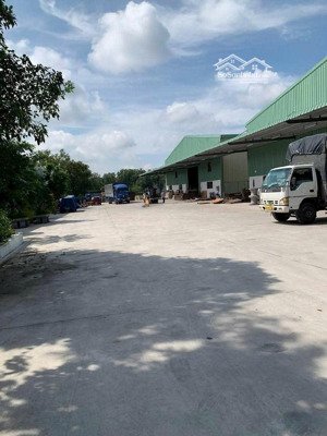 bán đất 5ha skc đã có 6.600m2 xưởng đang cho thuê 540tr 1/tháng vẫn còn dư 4ha trống giá 115tỷ