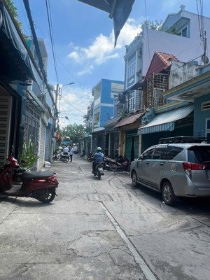 tân phú tân kỳ tân quý
hẻm nhựa 8m oto thẳng một trục 3 tầng btct 77m nhỉnh 8 tỷ