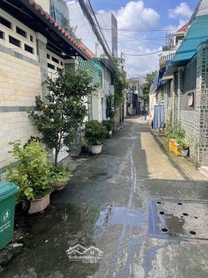 bán nhà đẹp sau gigamall 54.2m2, 2 tầng 2pn, cực hot, giá 5.9 tỷ