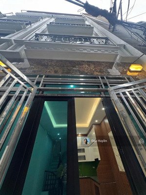 bán nhà ngay sân bóng mậu lương gần kđt xa la ngõ thông oto đỗ gần 44m2- 4 tầng giá hơn 6 tỷ