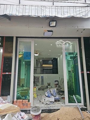 bán nhà lê văn quới 2 tầng 4x12m hẻm thông xe 16 chổ luôn giảm 5,499tỷ