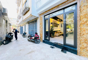 dương văn bé-hai bà trưng ô tô lô góc kề hồ view time city 5 tầng thang máy sổ đẹp 42m 12.8 tỷ