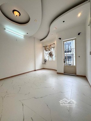 nhà 3 tầng hoàng hoa thám p5-phú nhuận-khu an ninh-hẻm thông-giáp sân bay tsn-67m2-4pn-chỉ 8tỷ9 tl